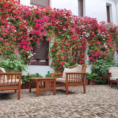 Alhajas De Apartmanhotel 4*